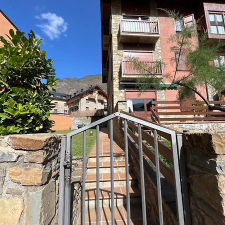El Duplex De Espot - L'Amfitriona Apartment Exterior photo